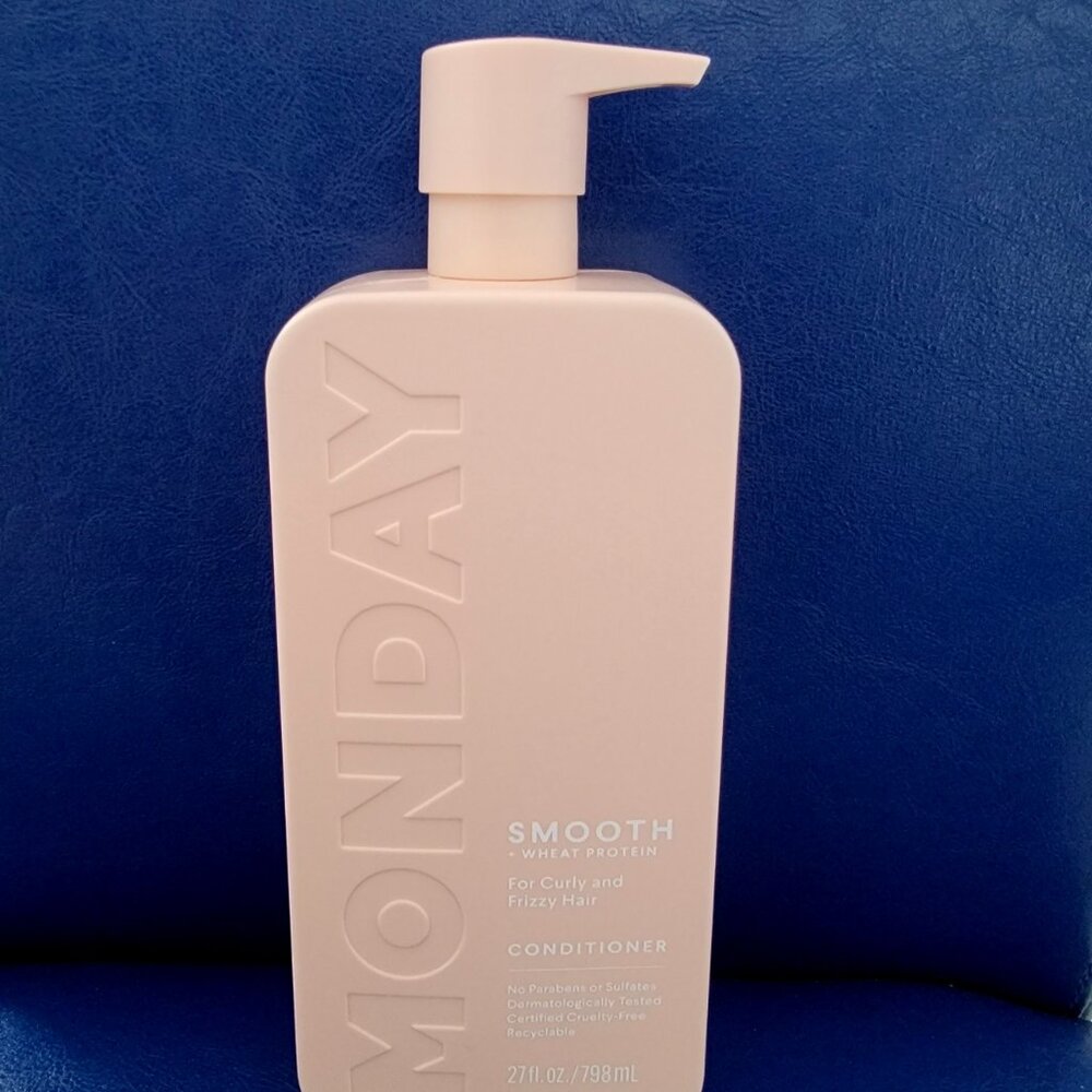 Monday Smooth Wheat Protein Conditioner 27 FL OZ NEW
